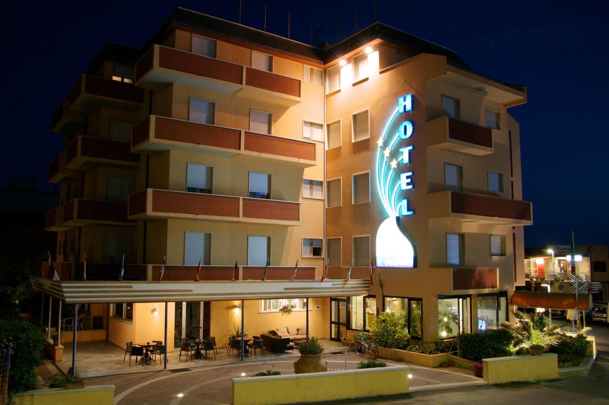 Hotel Il Delfino San Vincenzo Exteriör bild