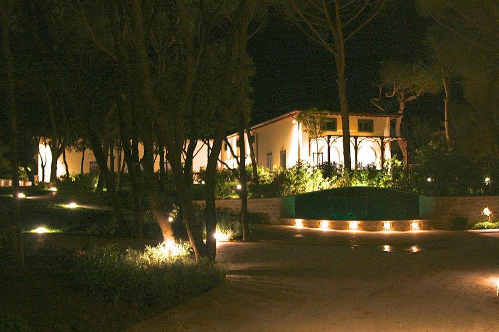 Hotel Il Delfino San Vincenzo Exteriör bild
