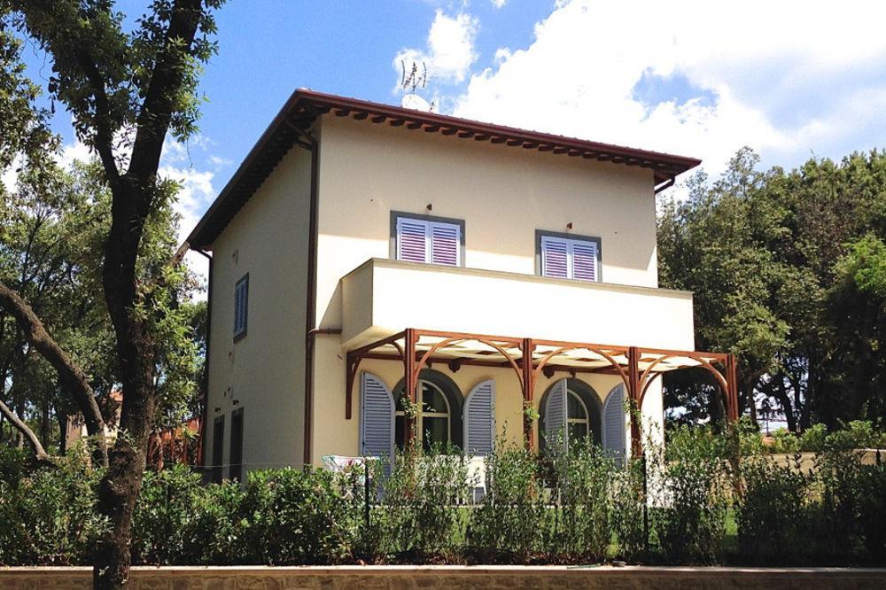 Hotel Il Delfino San Vincenzo Exteriör bild